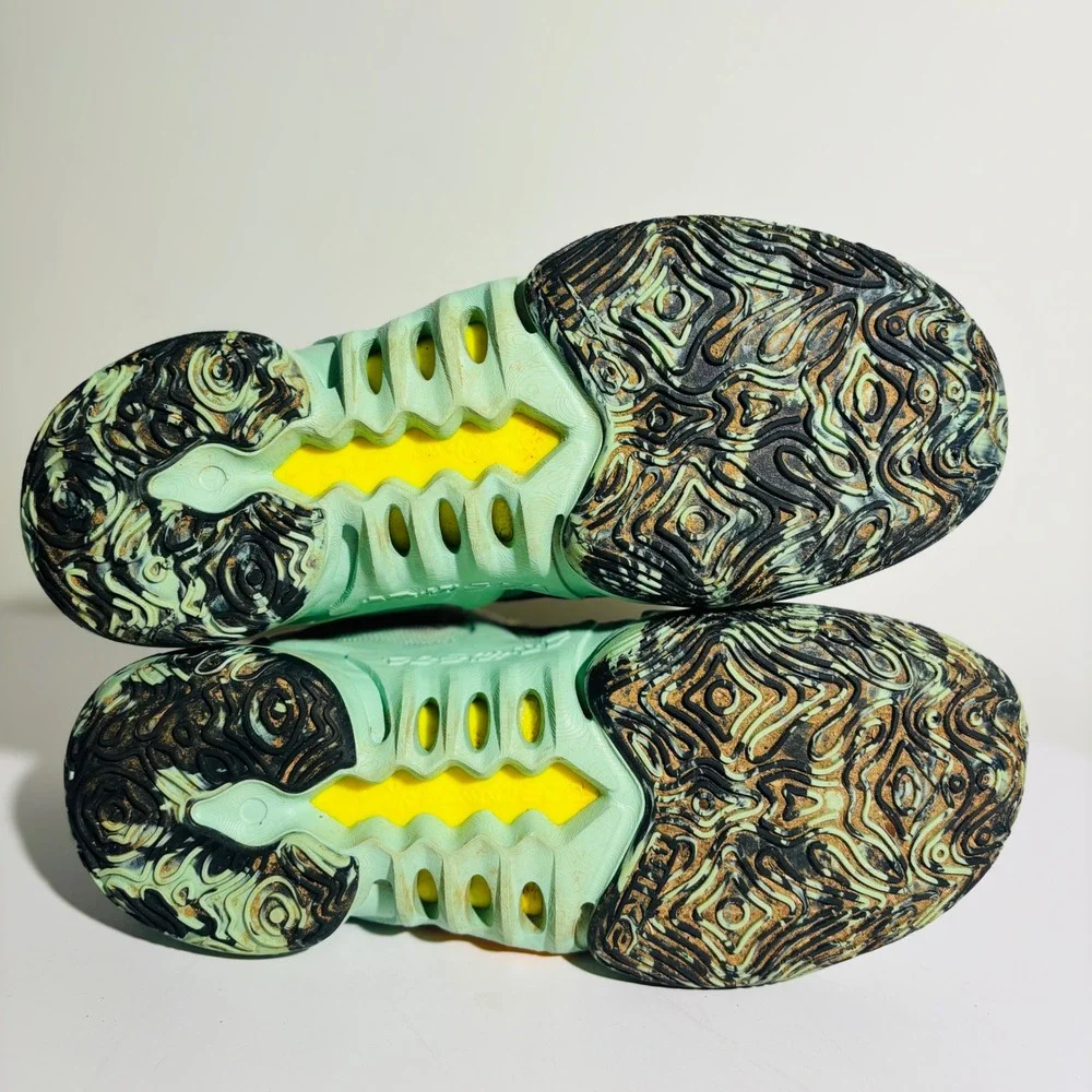 Nike Cosmic Unity‎ 2 Enamel Green Multi Basketball Shoe DH1537-300 Men's Sz 7.5